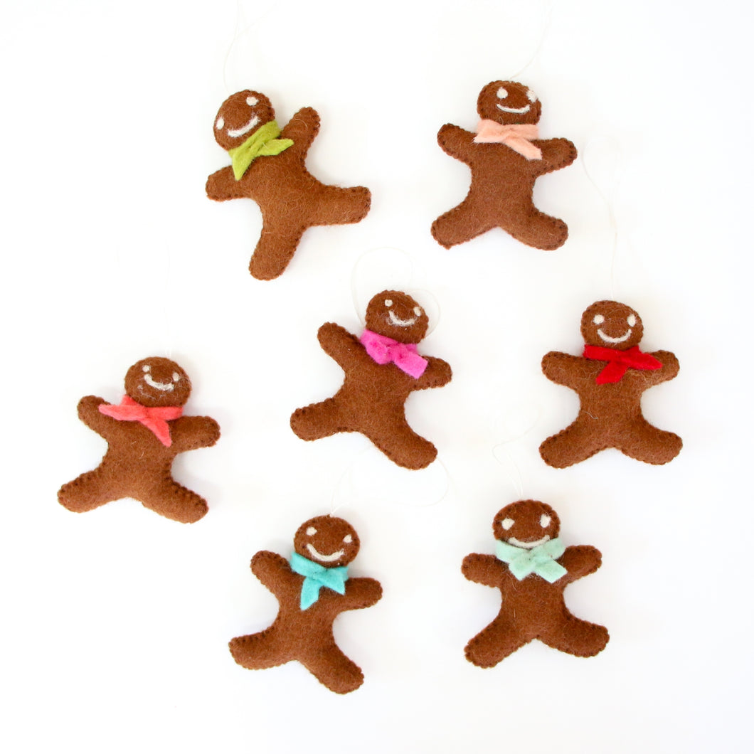 Gingerbread Men Felt Ornament Set